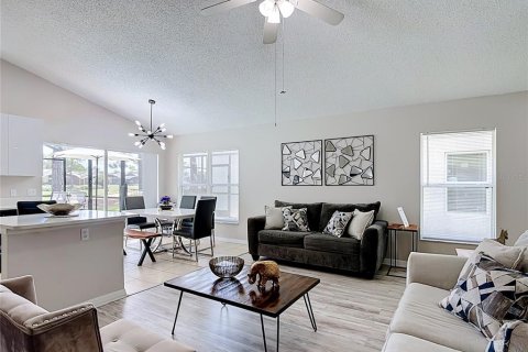 Villa ou maison à vendre à Haines City, Floride: 3 chambres, 104.98 m2 № 2150632 - photo 10