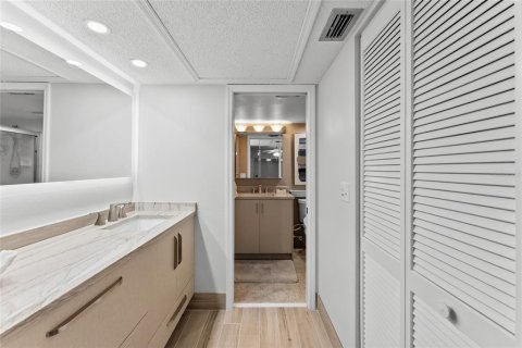 Villa ou maison à vendre à Venice, Floride: 2 chambres, 120.31 m2 № 1733237 - photo 29
