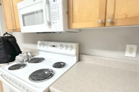 Снять в аренду кондоминиум в Орландо, Флорида 2 спальни, 99.96м2, № 1622553 - фото 21