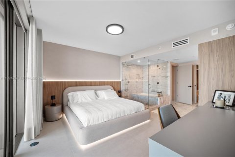 Condominio en venta en Miami, Florida, 2 dormitorios, 101.08 m2 № 2082881 - foto 11