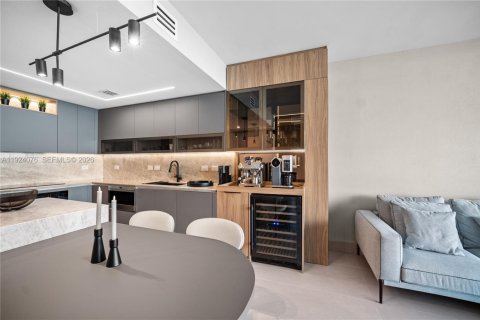 Condominio en venta en Miami, Florida, 2 dormitorios, 101.08 m2 № 2082881 - foto 7