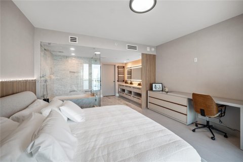 Condominio en venta en Miami, Florida, 2 dormitorios, 101.08 m2 № 2082881 - foto 13