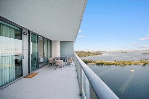 Condominio en venta en Miami, Florida, 2 dormitorios, 101.08 m2 № 2082881 - foto 10