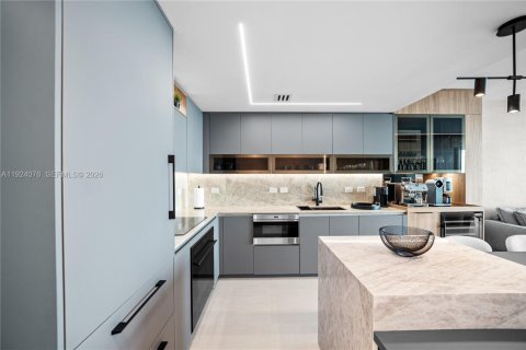 Condominio en venta en Miami, Florida, 2 dormitorios, 101.08 m2 № 2082881 - foto 2