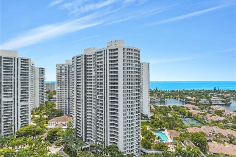 Copropriété à vendre à Aventura, Floride: 3 chambres, 173.26 m2 № 2012606 - photo 22