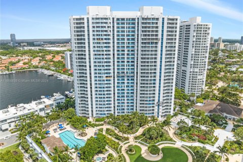 Copropriété à vendre à Aventura, Floride: 3 chambres, 173.26 m2 № 2012606 - photo 23