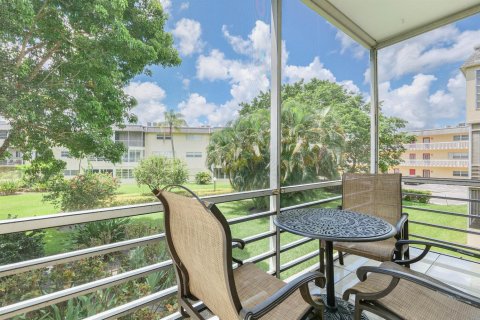 Condominio en venta en Lauderhill, Florida, 2 dormitorios, 80.82 m2 № 2259869 - foto 2