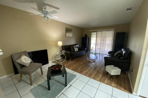 Appartement à louer à Kissimmee, Floride: 2 chambres, 500 m2 № 2167129 - photo 4