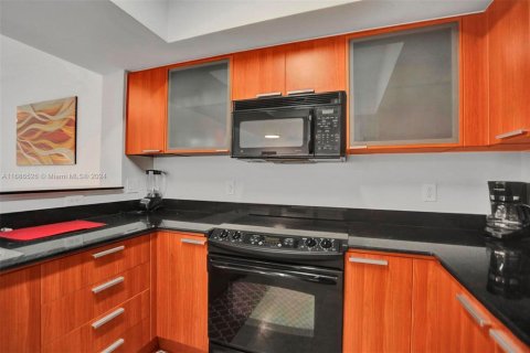 Снять в аренду кондоминиум в Санни-Айлс-Бич, Флорида 1 спальня, 92.9м2, № 1958569 - фото 19