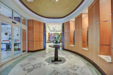 Снять в аренду кондоминиум в Санни-Айлс-Бич, Флорида 1 спальня, 92.9м2, № 1958569 - фото 5