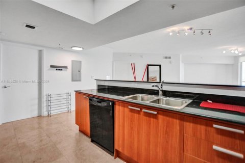 Снять в аренду кондоминиум в Санни-Айлс-Бич, Флорида 1 спальня, 92.9м2, № 1958569 - фото 20