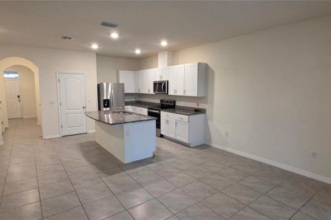 Touwnhouse à louer à Kissimmee, Floride: 3 chambres, 155.7 m2 № 2380624 - photo 5