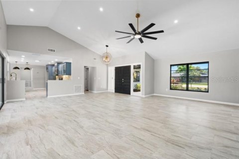 Villa ou maison à vendre à Sarasota, Floride: 3 chambres, 219.44 m2 № 1642664 - photo 5