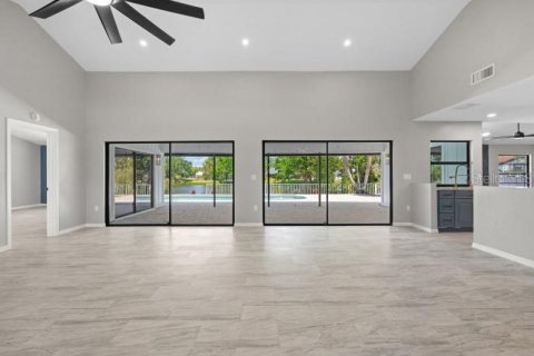 Villa ou maison à vendre à Sarasota, Floride: 3 chambres, 219.44 m2 № 1642664 - photo 4