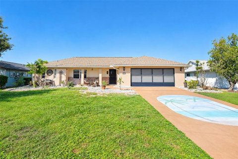 Villa ou maison à Punta Gorda, Floride 2 chambres, 140.1 m2 № 2418582