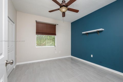 Townhouse in Cooper City, Florida 2 bedrooms, 115.57 sq.m. № 1752420 - photo 19