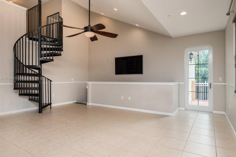 Townhouse in Cooper City, Florida 2 bedrooms, 115.57 sq.m. № 1752420 - photo 10
