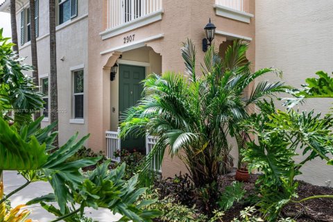 Townhouse in Cooper City, Florida 2 bedrooms, 115.57 sq.m. № 1752420 - photo 2