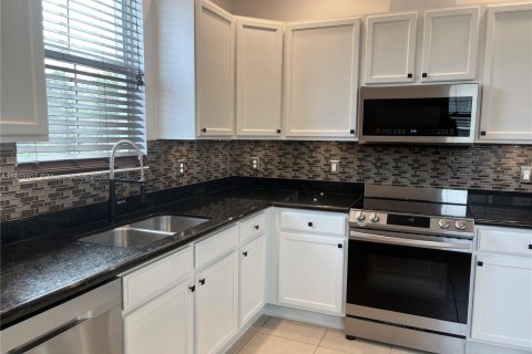 Townhouse in Cooper City, Florida 2 bedrooms, 115.57 sq.m. № 1752420 - photo 7