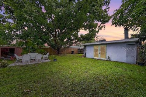 House in Saint Petersburg, Florida 3 bedrooms, 127.46 sq.m. № 1903644 - photo 18