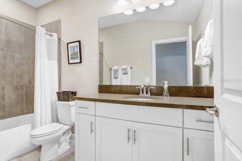 Townhouse in Tampa, Florida 3 bedrooms, 179.58 sq.m. № 1593419 - photo 21