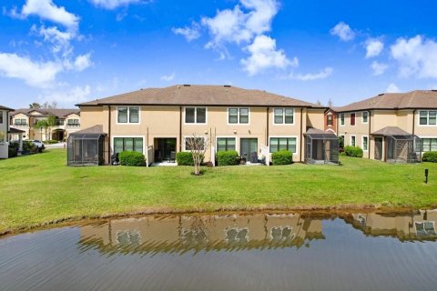 Townhouse in Tampa, Florida 3 bedrooms, 179.58 sq.m. № 1593419 - photo 28