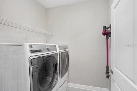 Townhouse in Tampa, Florida 3 bedrooms, 179.58 sq.m. № 1593419 - photo 22