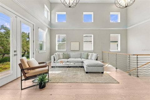 House in Tampa, Florida 4 bedrooms, 256.6 sq.m. № 2394107 - photo 8
