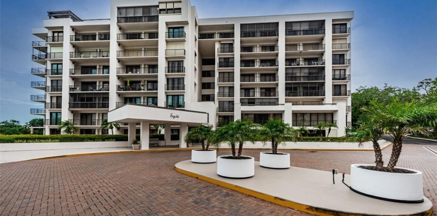 Condominio en Belleair, Florida, 2 dormitorios № 1914444
