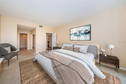 Condo in Belleair, Florida, 2 bedrooms  № 1914444 - photo 26