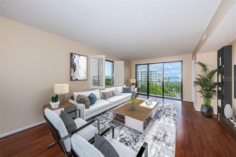 Condo in Belleair, Florida, 2 bedrooms  № 1914444 - photo 13