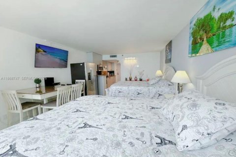 Hôtel, hôtellerie à vendre à Sunny Isles Beach, Floride: 39.02 m2 № 2059754 - photo 11