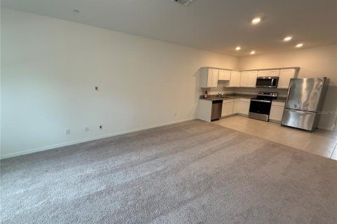 Touwnhouse à vendre à Orlando, Floride: 3 chambres, 145.86 m2 № 2334173 - photo 4