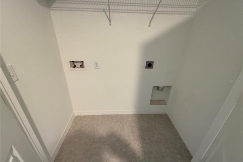 Touwnhouse à vendre à Orlando, Floride: 3 chambres, 145.86 m2 № 2334173 - photo 15