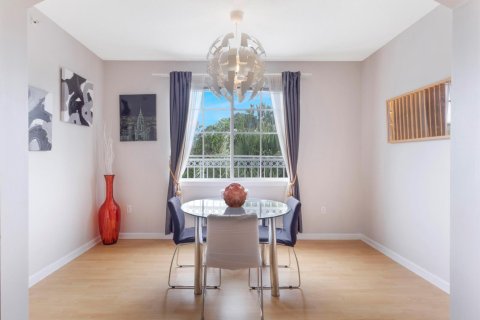 Copropriété à louer à Palm Beach Gardens, Floride: 1 chambre, 78.6 m2 № 2261835 - photo 8