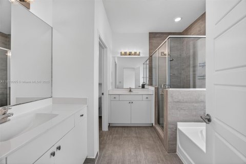 Townhouse in Miami, Florida 4 bedrooms, 183.85 sq.m. № 1927504 - photo 30