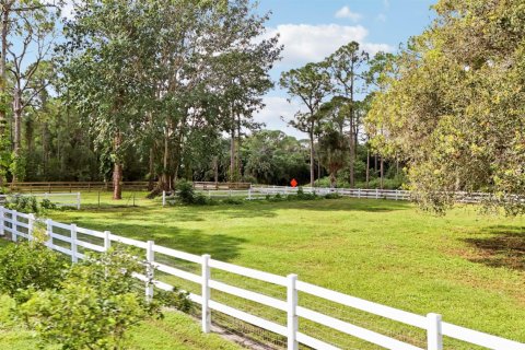 House in Jupiter, Florida 2 bedrooms, 179.3 sq.m. № 2420708 - photo 6