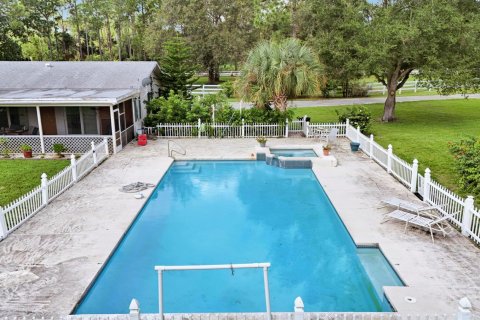 House in Jupiter, Florida 2 bedrooms, 179.3 sq.m. № 2420708 - photo 12