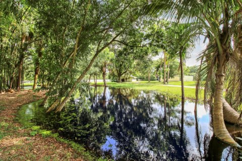 House in Jupiter, Florida 2 bedrooms, 179.3 sq.m. № 2420708 - photo 16