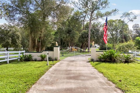House in Jupiter, Florida 2 bedrooms, 179.3 sq.m. № 2420708 - photo 5