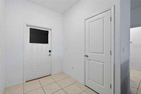 Adosado en venta en San Antonio, Florida, 3 dormitorios, 151.8 m2 № 2100524 - foto 3