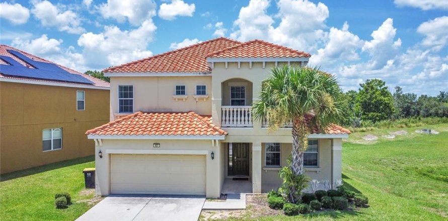 House in Davenport, Florida 5 bedrooms, 311.78 sq.m. № 1873043