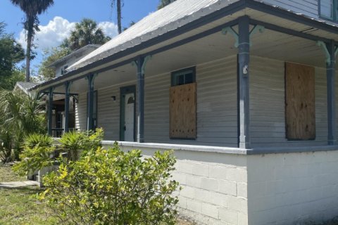 House in Palatka, Florida 5 bedrooms, 286.05 sq.m. № 887184 - photo 1