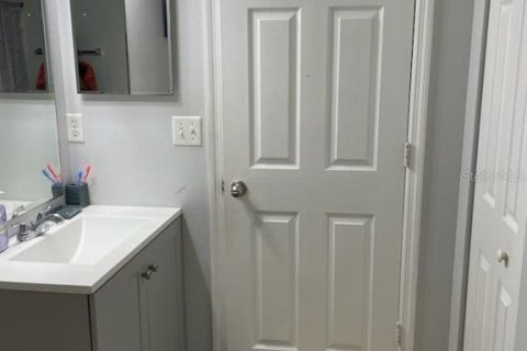 Touwnhouse à vendre à Kissimmee, Floride: 2 chambres, 128.76 m2 № 2222053 - photo 11