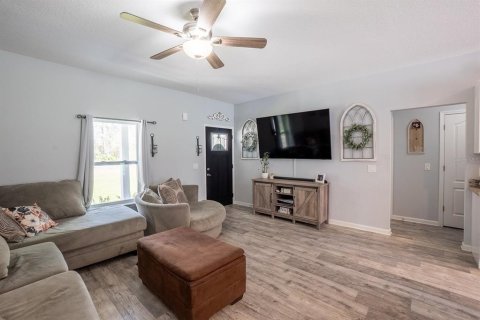House in Hastings, Florida 3 bedrooms, 112.04 sq.m. № 1529149 - photo 5