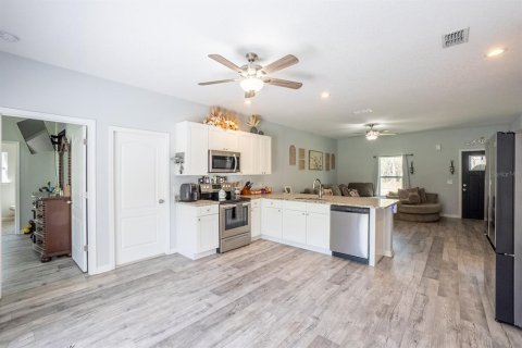 House in Hastings, Florida 3 bedrooms, 112.04 sq.m. № 1529149 - photo 13
