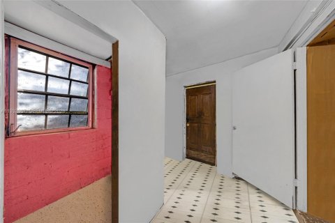 Casa en venta en North Miami, Florida, 2 dormitorios, 103.12 m2 № 1998171 - foto 11