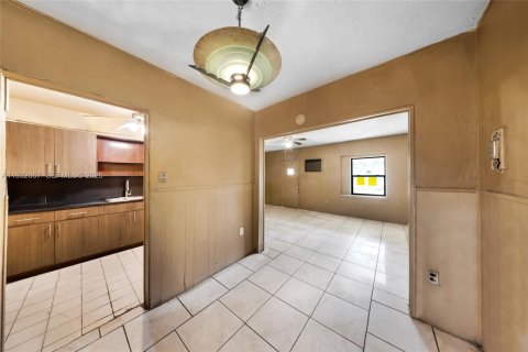 Casa en venta en North Miami, Florida, 2 dormitorios, 103.12 m2 № 1998171 - foto 7