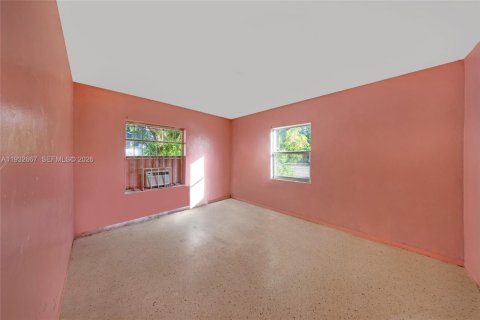 Casa en venta en North Miami, Florida, 2 dormitorios, 103.12 m2 № 1998171 - foto 13