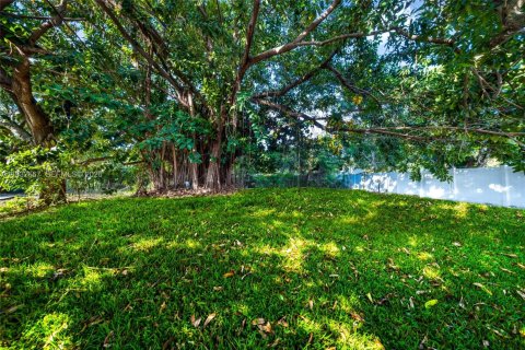 Casa en venta en North Miami, Florida, 2 dormitorios, 103.12 m2 № 1998171 - foto 2